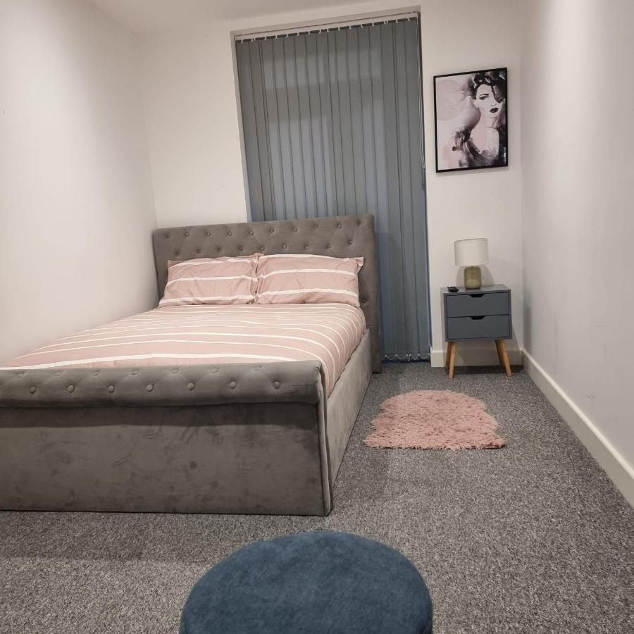 Classic 2 Bed Apartment In Oldkent Road Londres Exterior foto